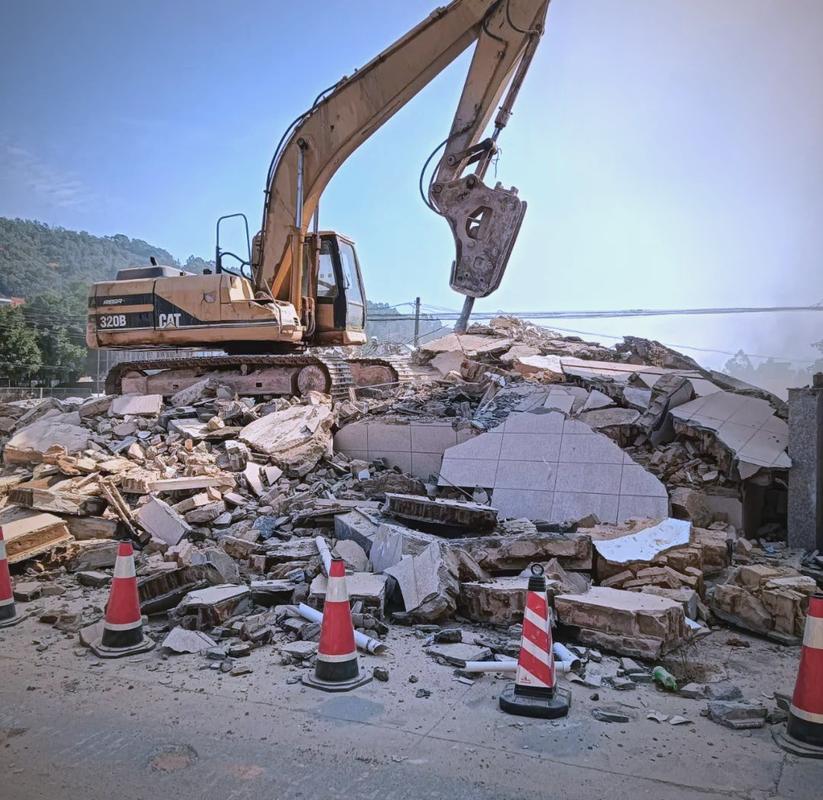 五栋房屋拆除工程正式启动 总建筑面积达1409平方米